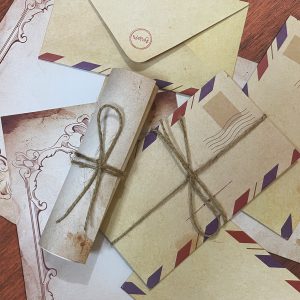 Retro-Vintage-Letterhead-and-Envelope-Set